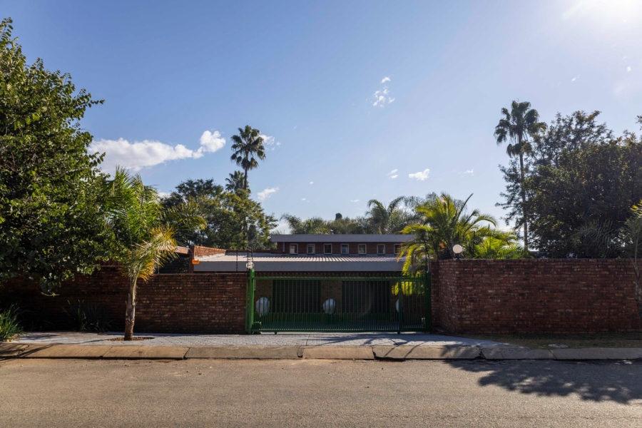 To Let 4 Bedroom Property for Rent in Ifafi North West